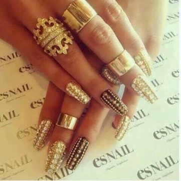 Gold Nails - ES Nail
